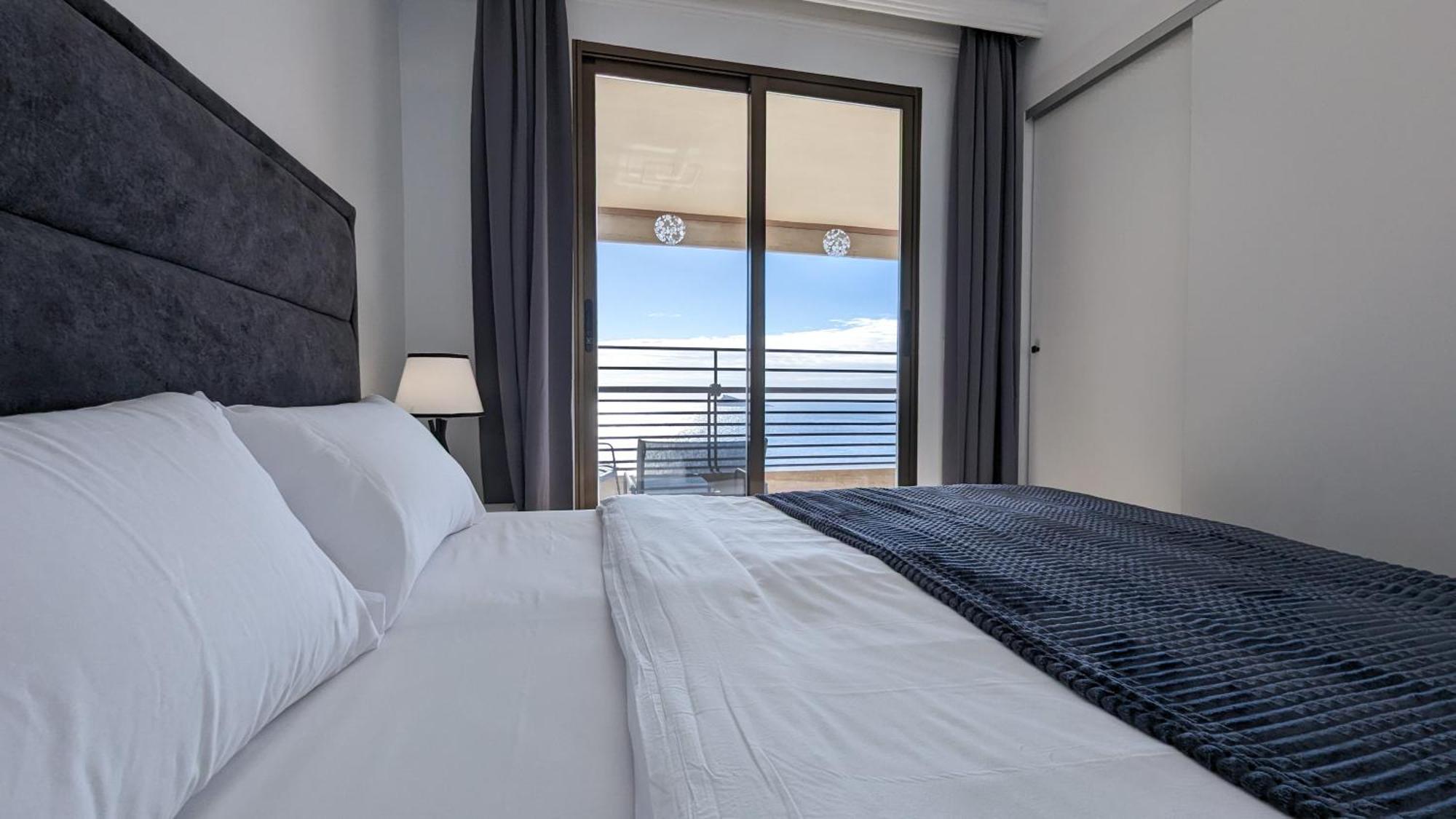 Las Arenas Sea Front Apartments Benidorm Esterno foto