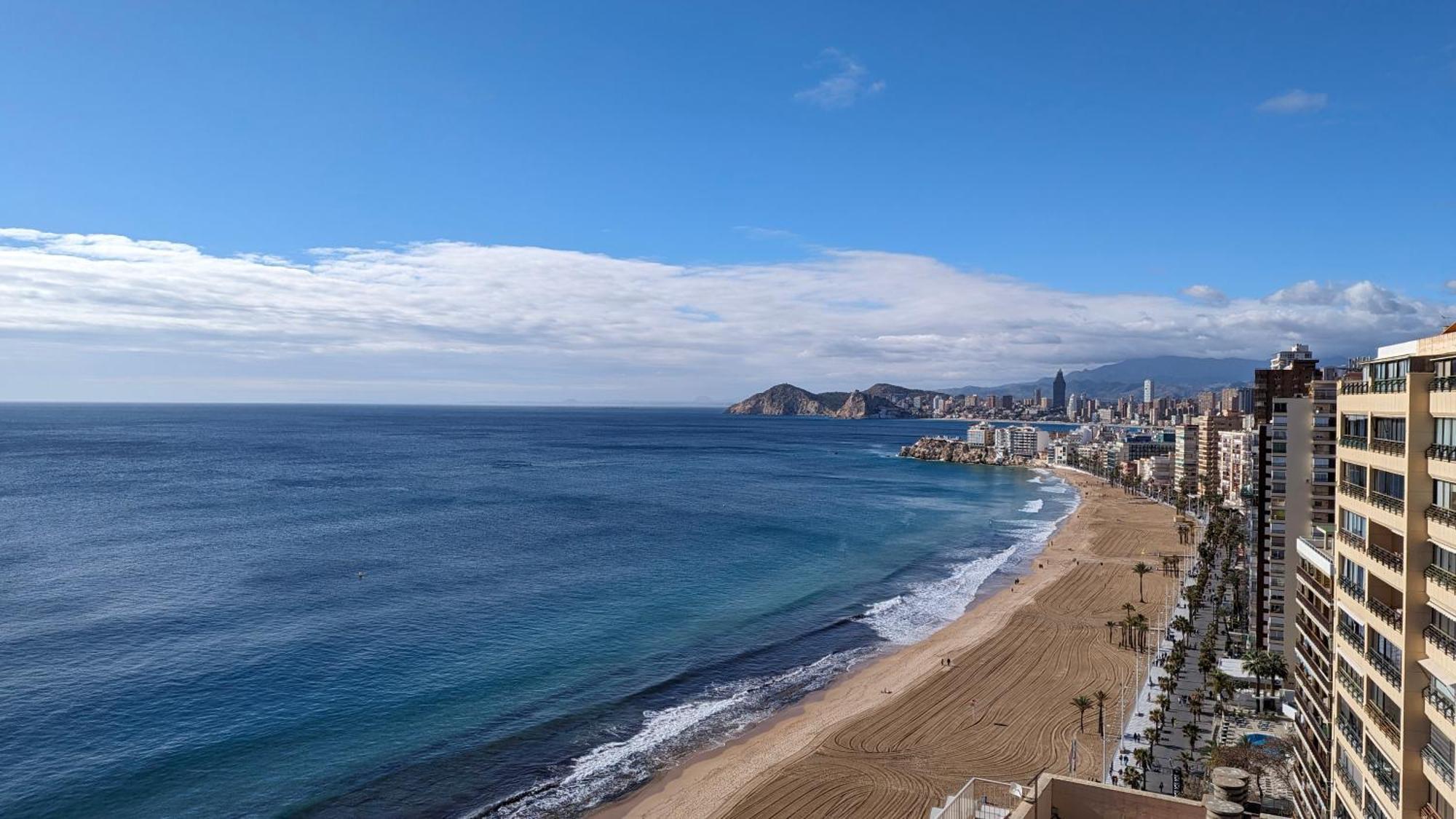 Las Arenas Sea Front Apartments Benidorm Esterno foto