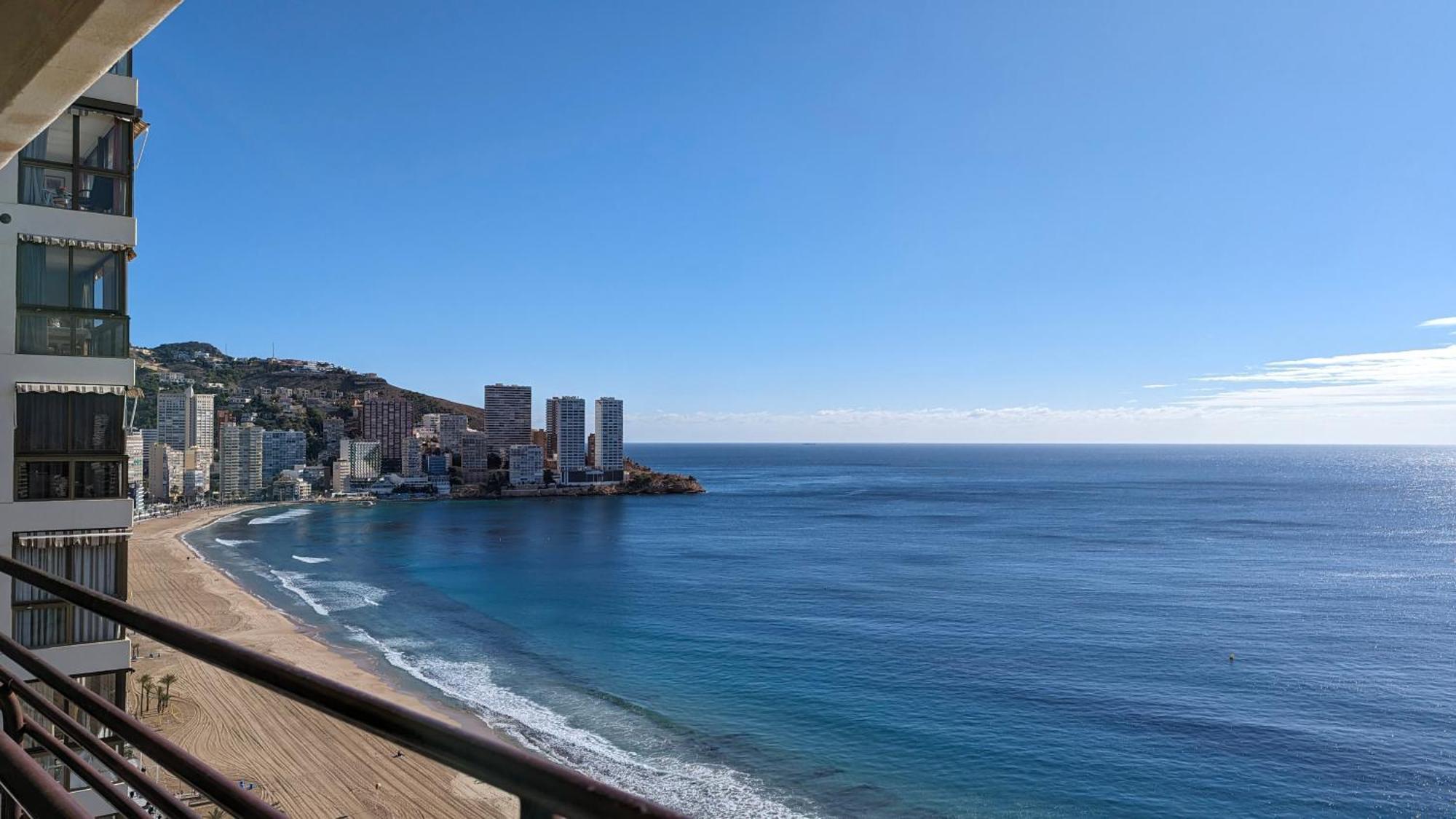 Las Arenas Sea Front Apartments Benidorm Esterno foto
