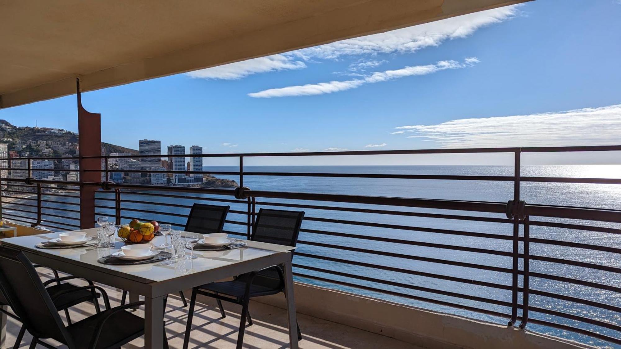 Las Arenas Sea Front Apartments Benidorm Esterno foto