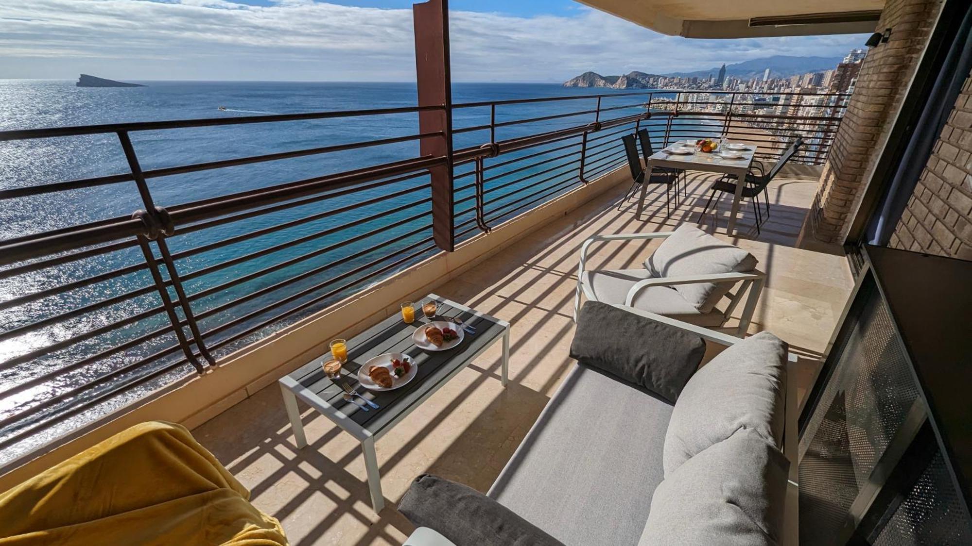 Las Arenas Sea Front Apartments Benidorm Esterno foto