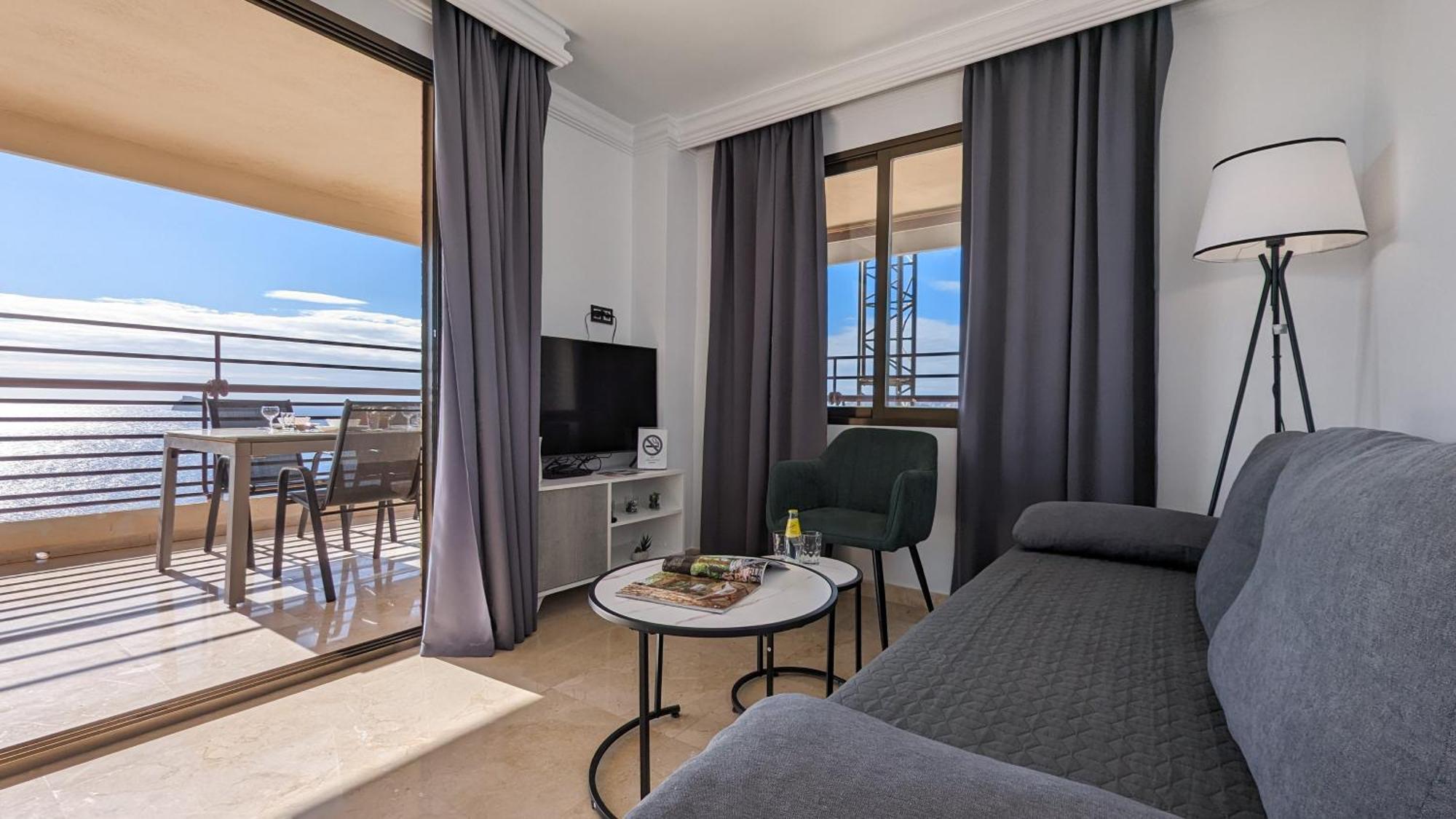 Las Arenas Sea Front Apartments Benidorm Esterno foto